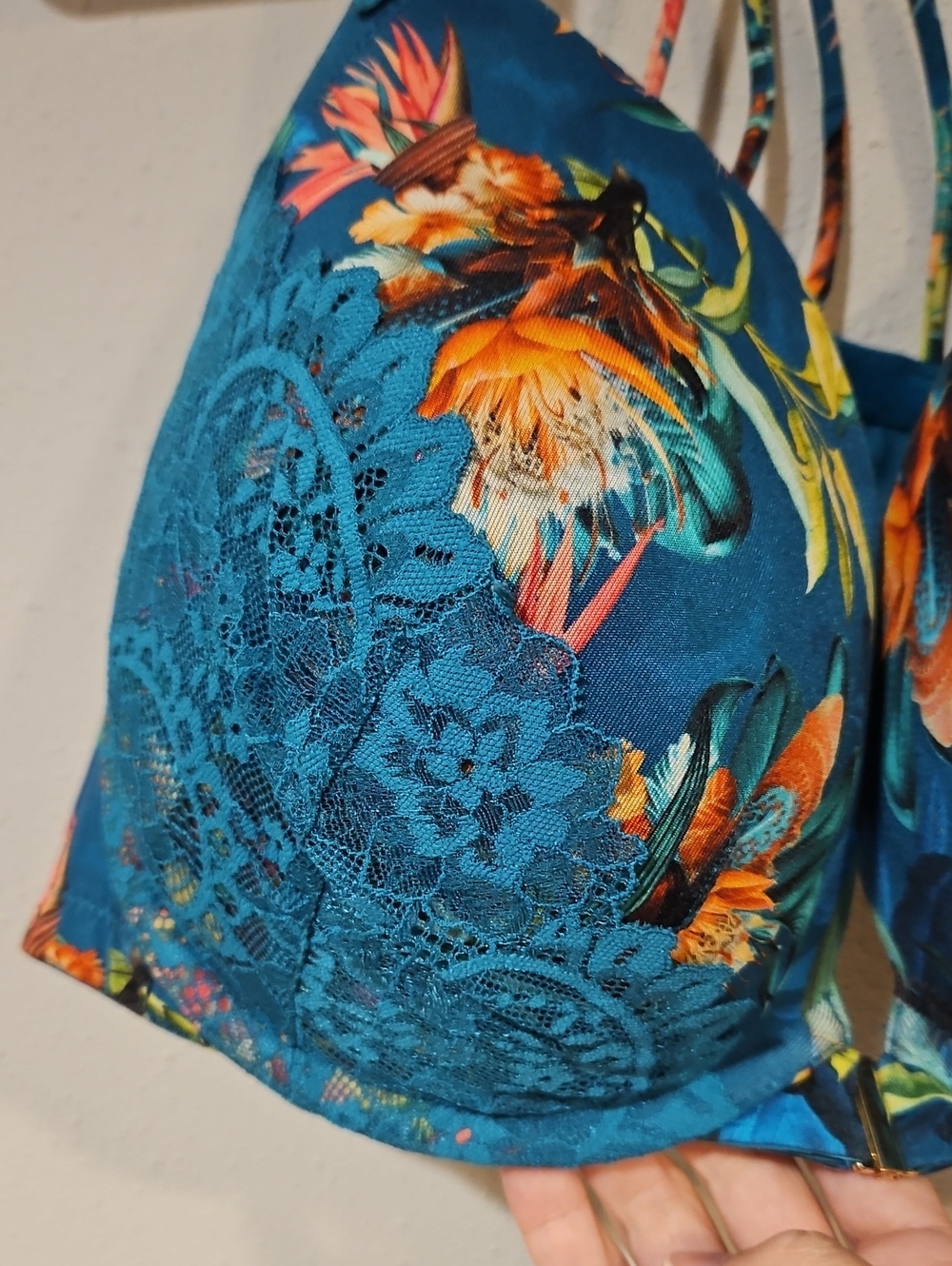 Cacique 46C Padded Boost Plunge Bra - Picture 4 of 9